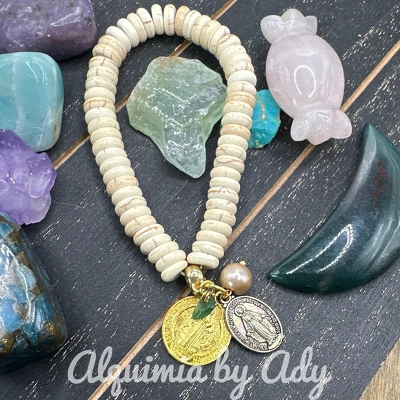Alquimia by Ady Cream Beaded Bracelet with Charms - Picture 1 of 1